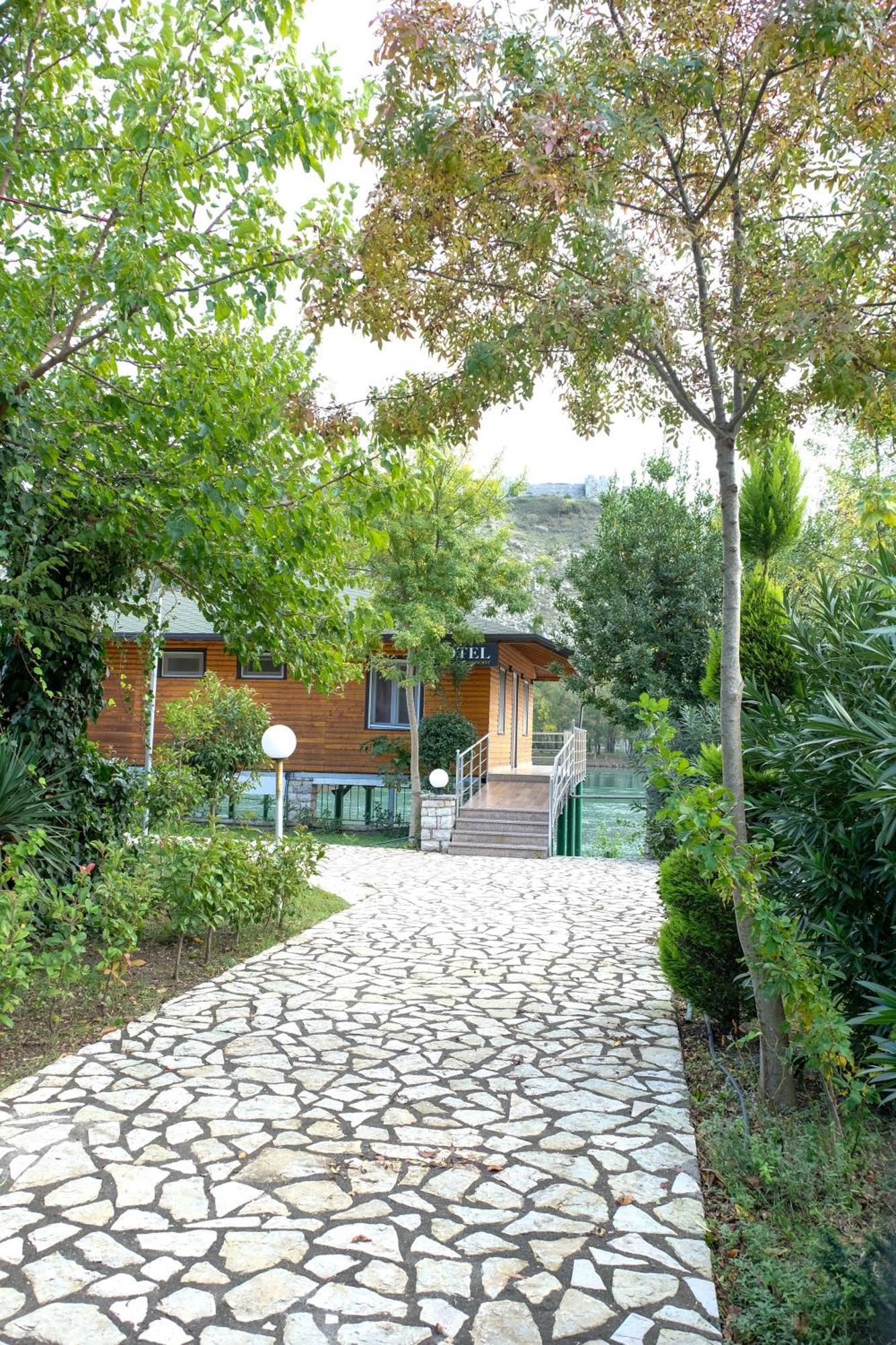 Buna Park Berdic e Siperme
