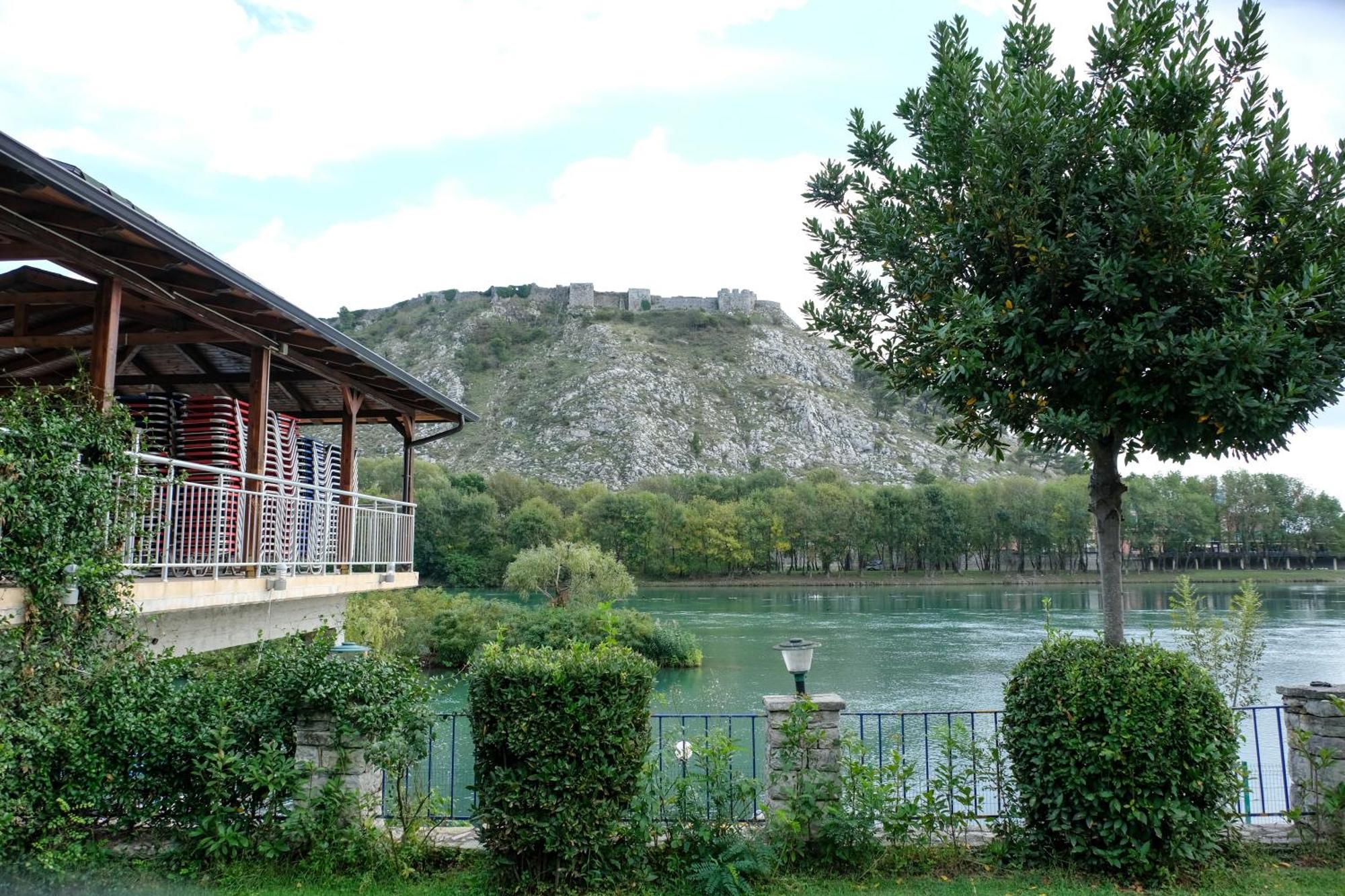 Hotel Buna Park Berdic e Siperme
