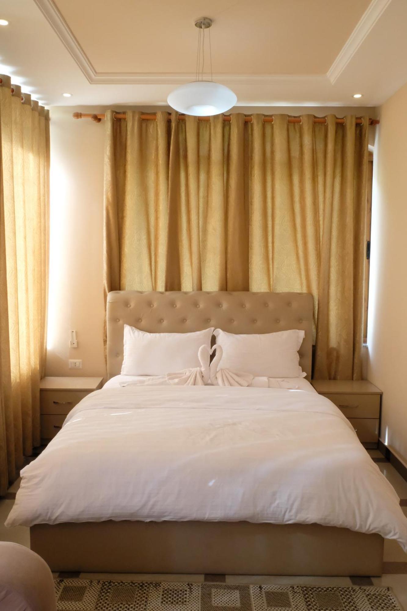 Buna Park Hotel Berdic e Siperme