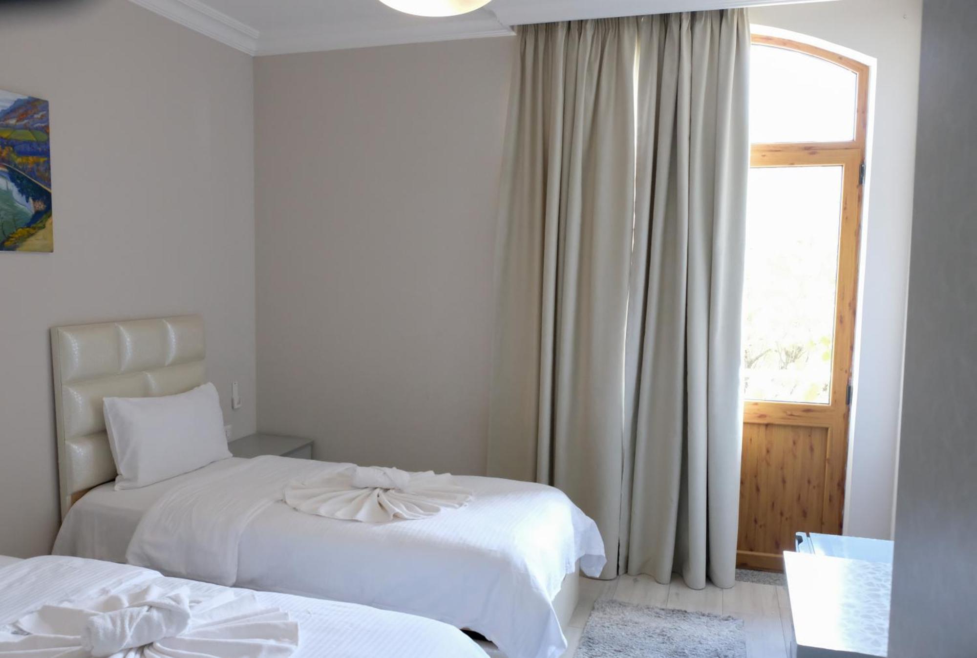 Buna Park 4* Berdic e Siperme